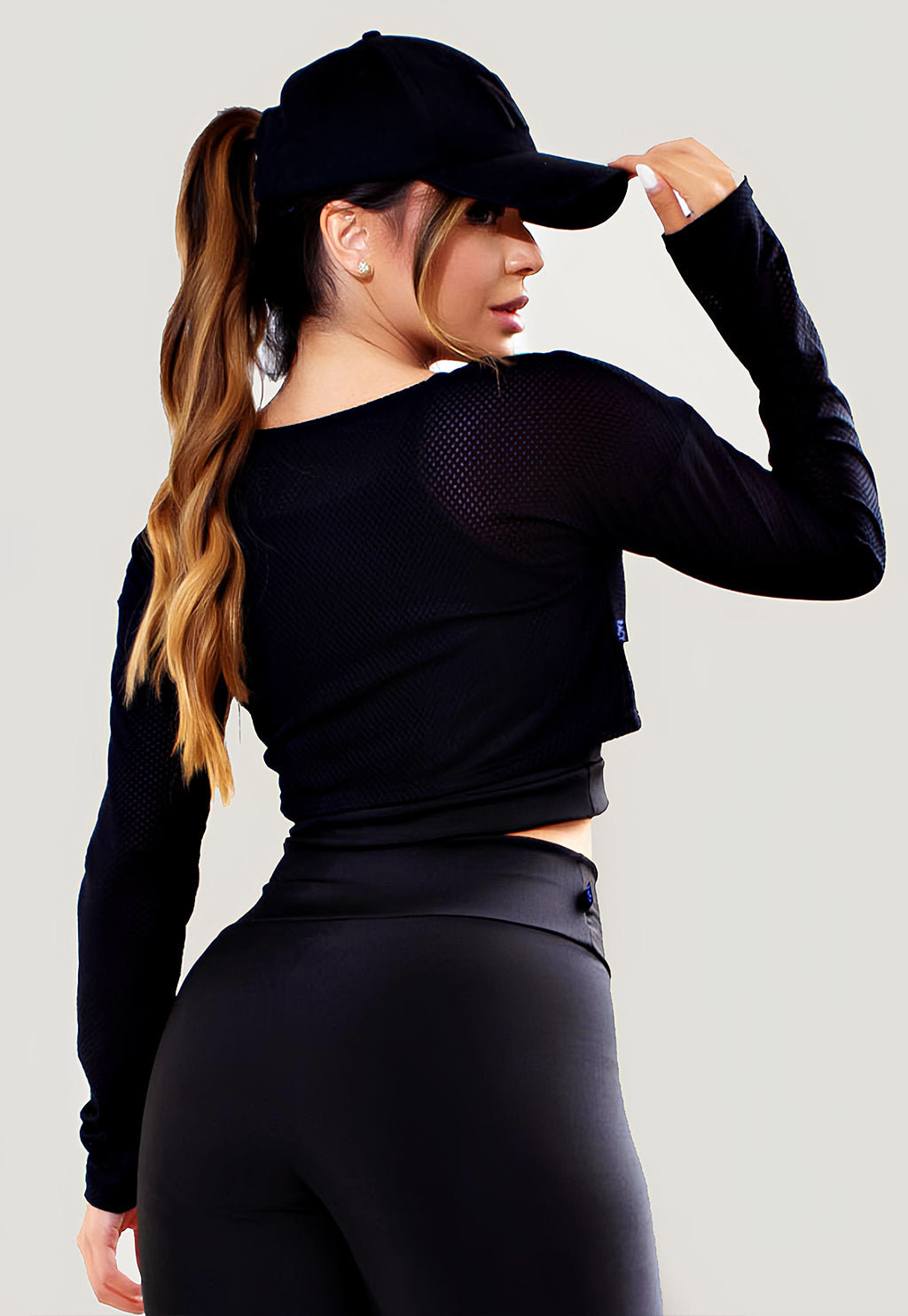 Top Cropped Manga Longa Tela Dry Fit – Preto