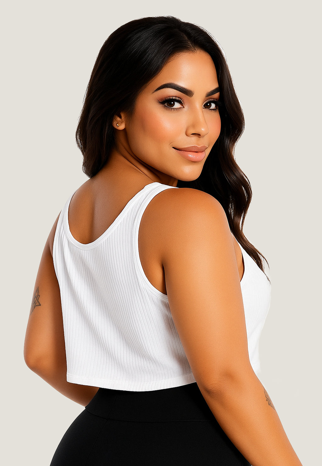 Blusinha Cropped Branco Canelado com Top Preto